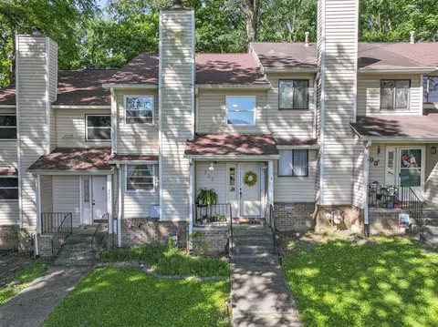 305 Deerpoint Dr, Hendersonville, TN 37075