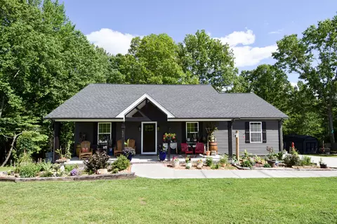 421 Marlin Ln, Westmoreland, TN 37186