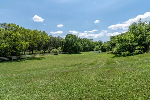 7734 Collier Rd, Powell, TN 37849 photo 4