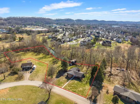 7008 Regency Rd, Knoxville, TN 37931