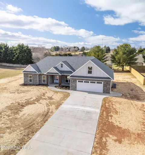 175 Wilshaw Ct, Madisonville, TN 37354