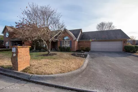 105 Mayfair E, Maryville, TN 37803