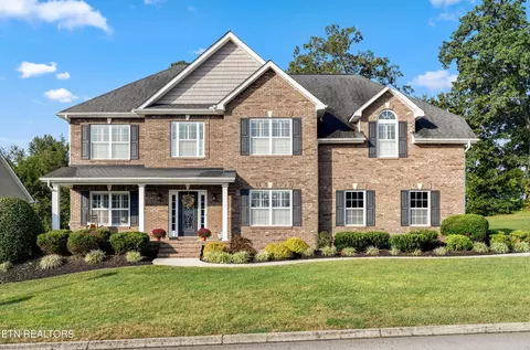 6108 Shannon Valley Farms Blvd, Knoxville, TN 37918
