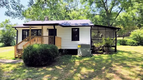 612 Short St, Maryville, TN 37804