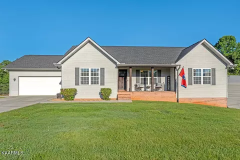 2205 Colony Dr, Maryville, TN 37803