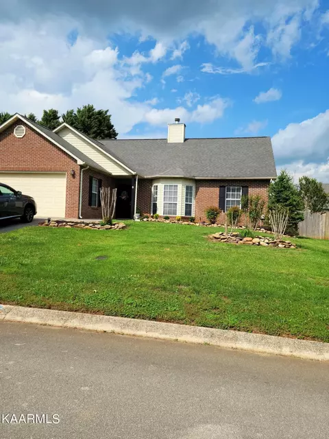 1414 Bens View Ct, Maryville, TN 37803