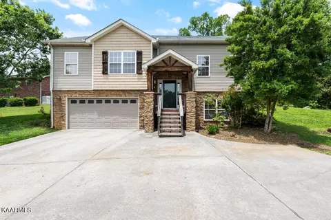 730 Granville Conner Rd, Powell, TN 37849