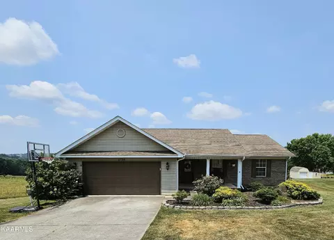 3754 Big Springs Rd, Maryville, TN 37801