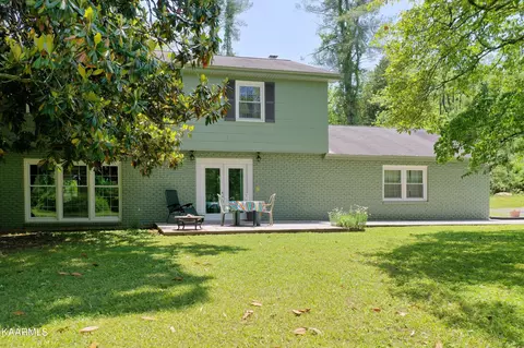 103 Wiltshire Dr, Oak Ridge, TN 37830