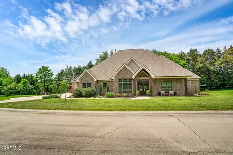 1807 Clingman View Dr, Alcoa, TN 37701
