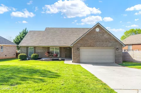 1945 Emma Ln, Maryville, TN 37803