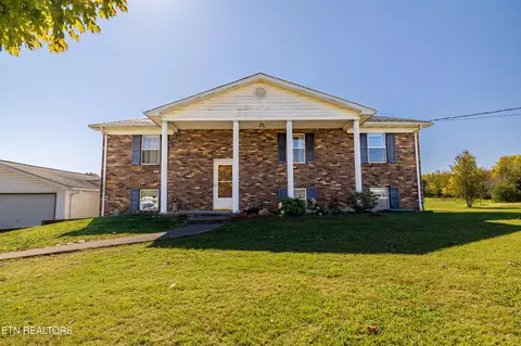 2417 Big Springs Rd, Maryville, TN 37801