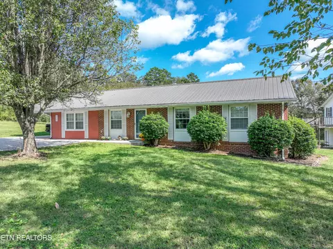 2403 Graves Rd, Maryville, TN 37803