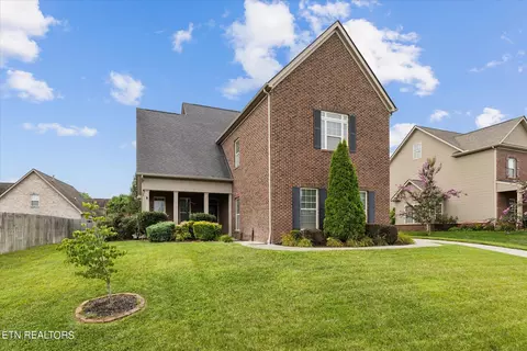 12912 Pine Meadows Ln, Knoxville, TN 37934