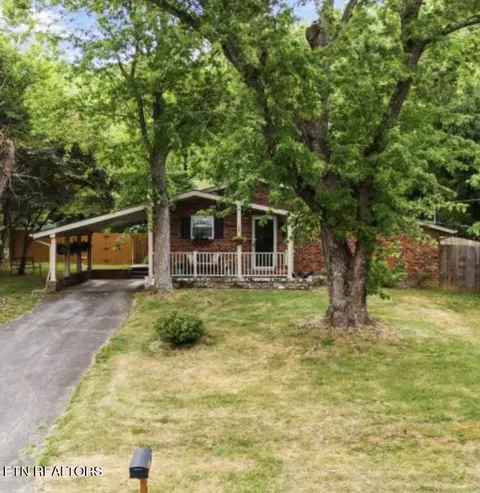 1408 Montvale Station Rd, Maryville, TN 37803