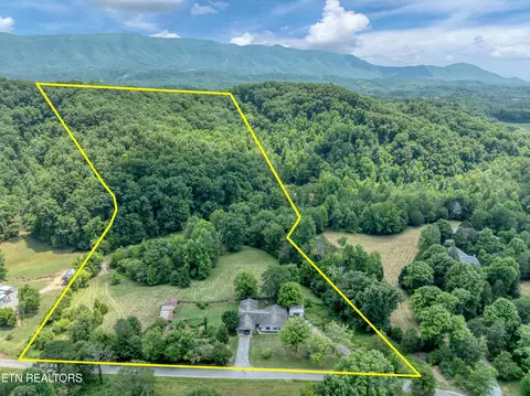 3815 Mutton Hollow Rd, Maryville, TN 37803