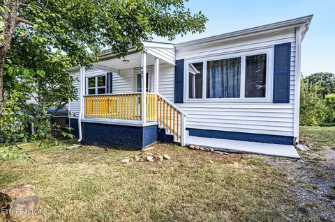 421 Mason Ln, Loudon, TN 37774