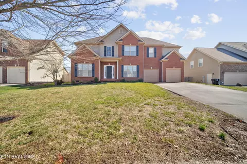 10334 Clover Ridge Ln, Knoxville, TN 37931
