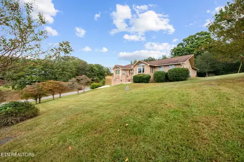 721 Rio Vista Cir, Friendsville, TN 37737