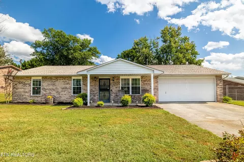 824 Jennifer Dr, Knoxville, TN 37938