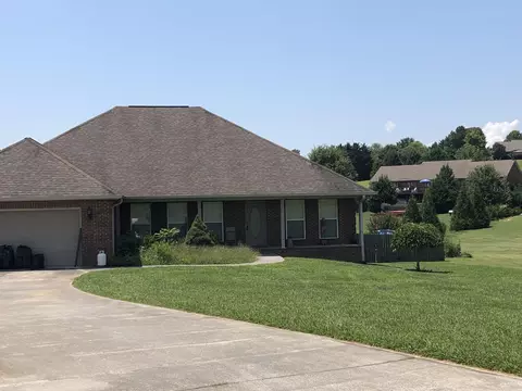 1033 Maple Ln, Greenback, TN 37742 photo 1