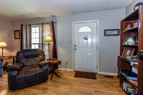 155 Pleasant View Loop, Clinton, TN 37716 photo 5