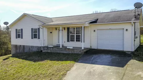 155 Pleasant View Loop, Clinton, TN 37716 photo 2