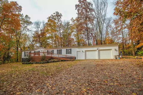 1040 Kirk Rd, Greenback, TN 37742 photo 1