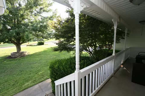 1408 Bethvale Dr, Greenback, TN 37742 photo 3