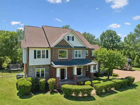 2203 Oakleaf Ct, Franklin, TN 37064 photo 2
