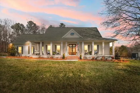 345 Tennant Cir, Chickamauga, GA 30707