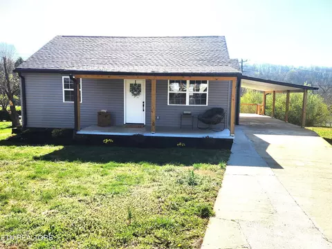915 Valley Vista Dr, Loudon, TN 37774