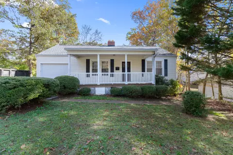 712 Orchard Ter, Rossville, GA 30741