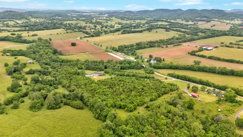 5763 New Harmony Rd, Hartsville, TN 37074