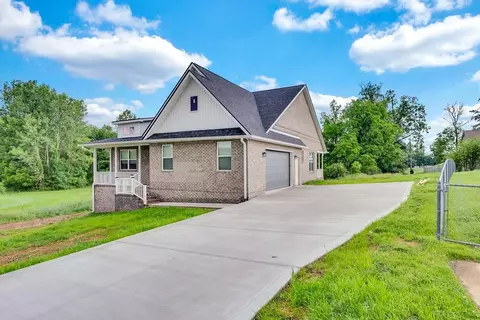 4320 Big Orange Dr, Cookeville, TN 38501