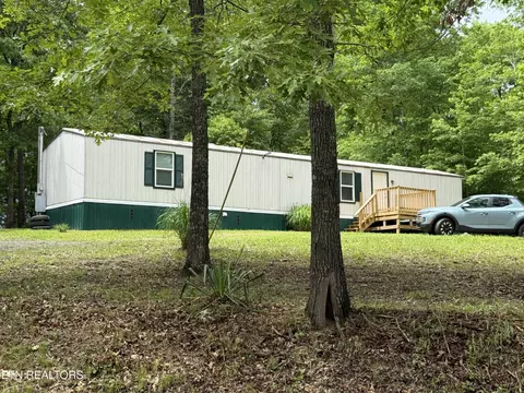 489 Trimmer Lane Ln, Jamestown, TN 38556
