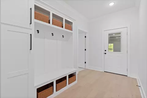 Entry Way - 199 Beach Rd N, Killen, AL 35645 photo 4 of 4