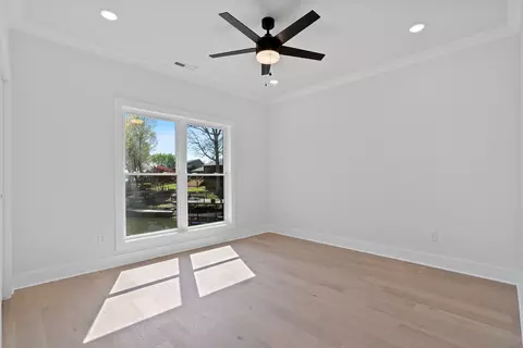 Bedroom - 199 Beach Rd N, Killen, AL 35645 photo 2 of 6