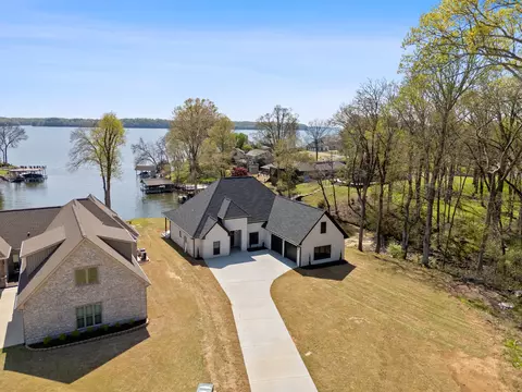View/Area - 199 Beach Rd N, Killen, AL 35645 photo 1 of 9