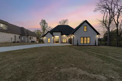 Exterior - 199 Beach Rd N, Killen, AL 35645 photo 11 of 13