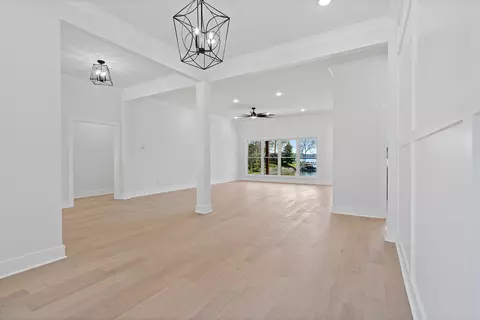 Living - 199 Beach Rd N, Killen, AL 35645 photo 3 of 4