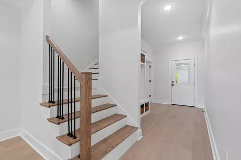 Entry Way - 199 Beach Rd N, Killen, AL 35645 photo 2 of 4
