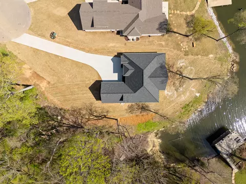 View/Area - 199 Beach Rd N, Killen, AL 35645 photo 8 of 9
