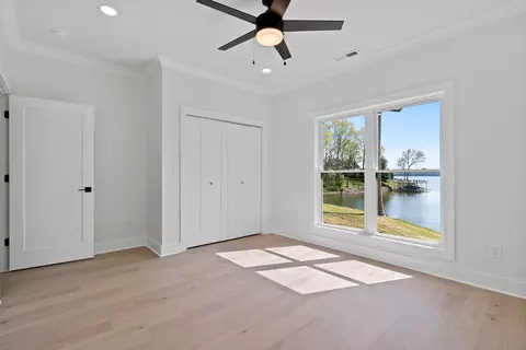 Bedroom - 199 Beach Rd N, Killen, AL 35645 photo 3 of 6