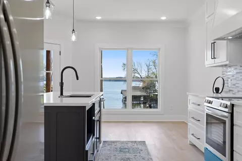 Kitchen - 199 Beach Rd N, Killen, AL 35645 photo 6 of 6