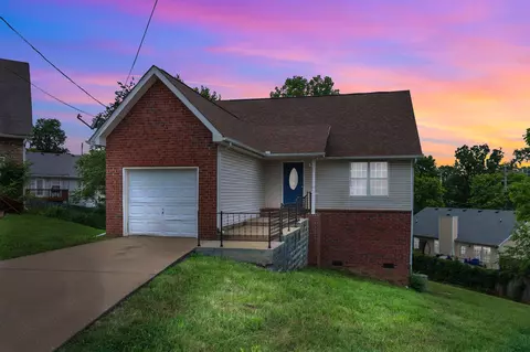 1124 Phelissa Dr, La Vergne, TN 37086