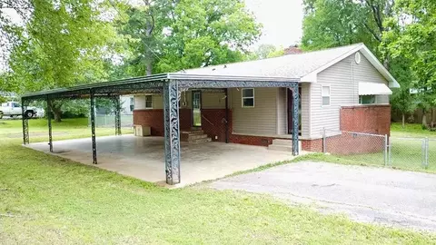 130 Highland Heights Ave, Camden, TN 38320