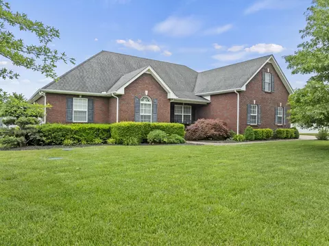 104 Riddick Ct, Murfreesboro, TN 37127