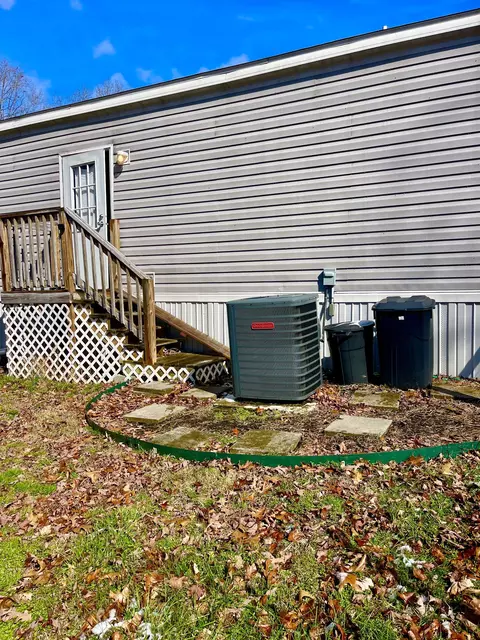1684 Old Highway 79, Dover, TN 37058 photo 3
