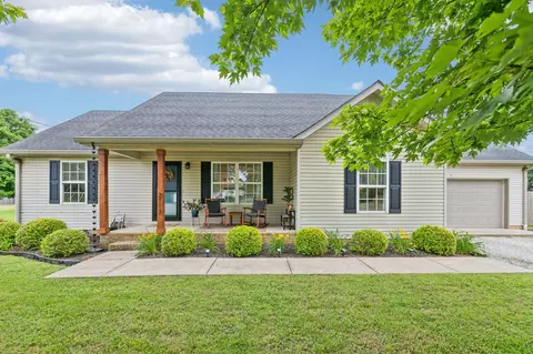 2113 Dothan Dr, Murfreesboro, TN 37128